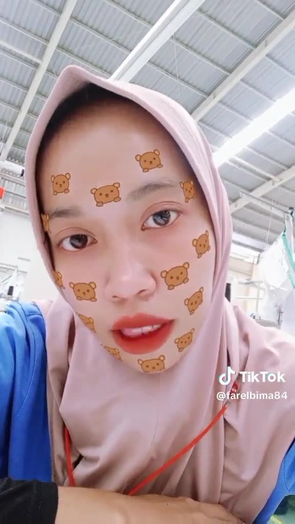 Anis Fitriyah 1