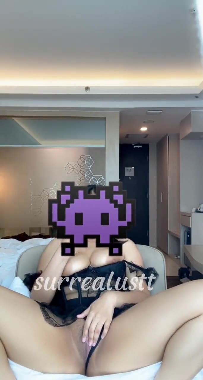 Surreallust 14 Kontol Keras Gak Nahan Dipompa Sampai Crottttt!!!